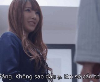 Hiếp em nhân viên dáng ngon sau khi chuốc rượu say
