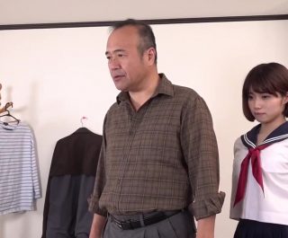 Hạ thuốc kích dục đụ người yêu con trai